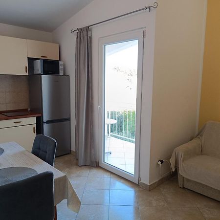 Apartmani Ljubo Primošten Esterno foto