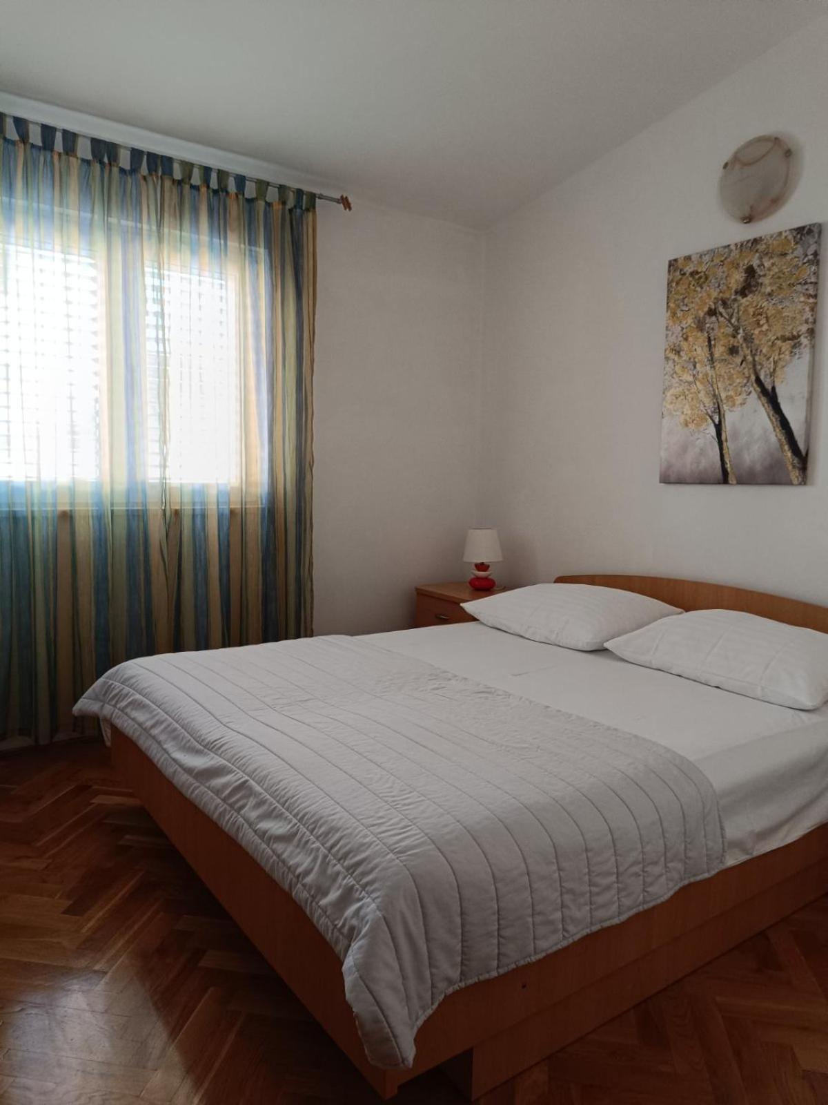 Apartmani Ljubo Primošten Esterno foto