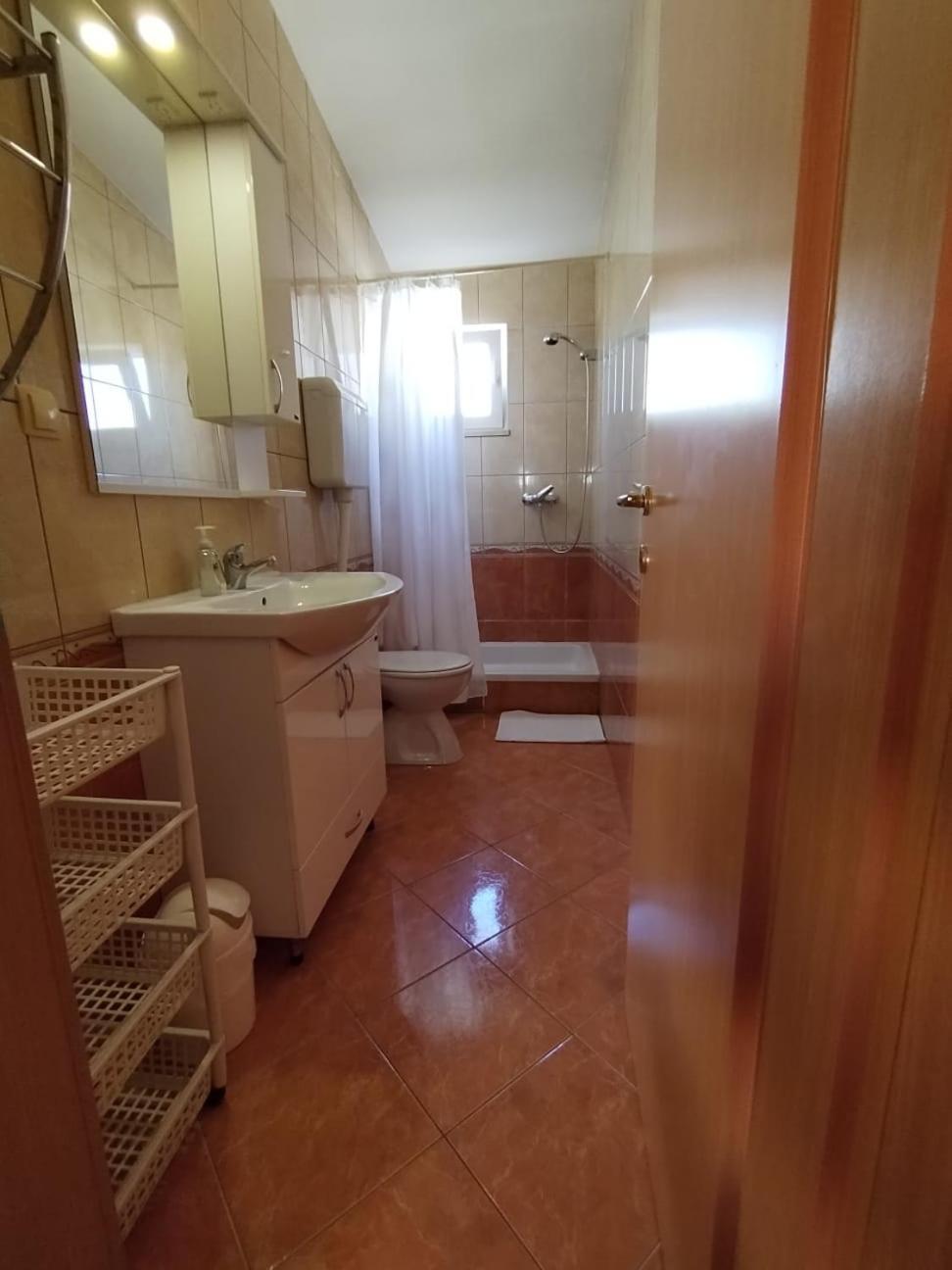 Apartmani Ljubo Primošten Esterno foto