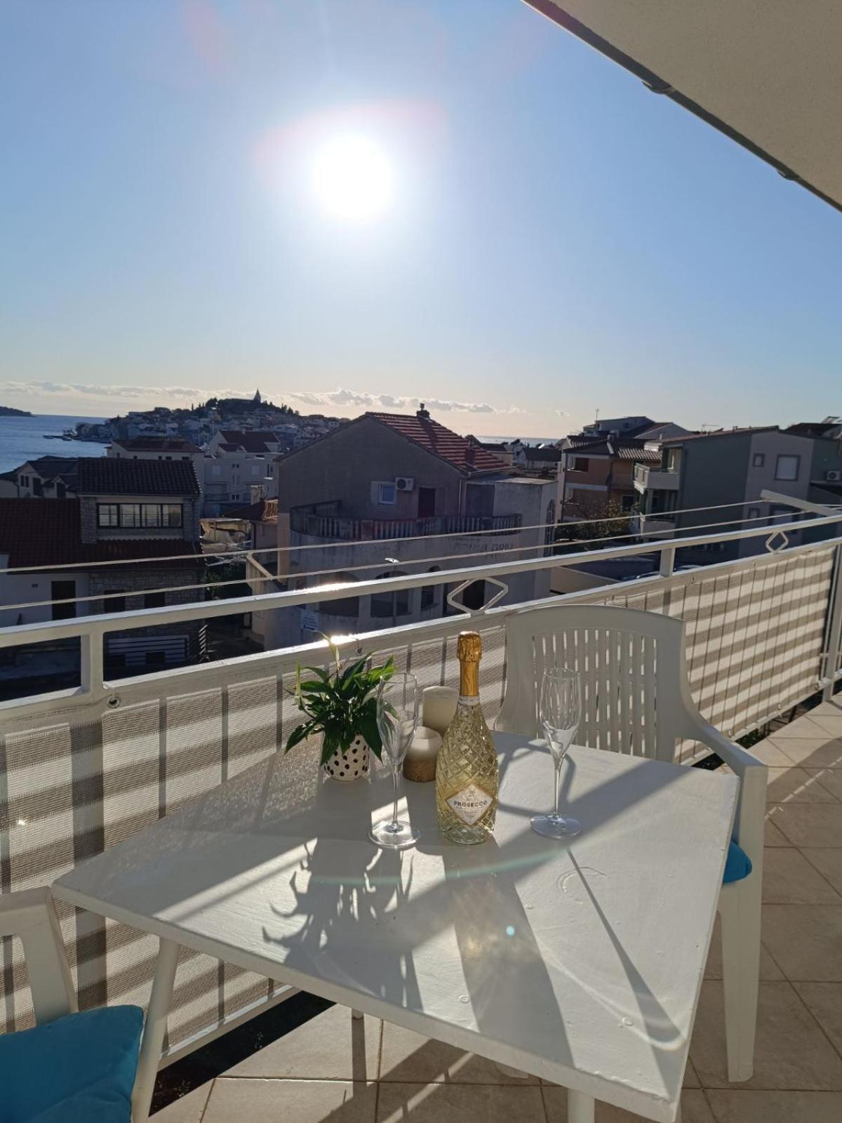 Apartmani Ljubo Primošten Esterno foto
