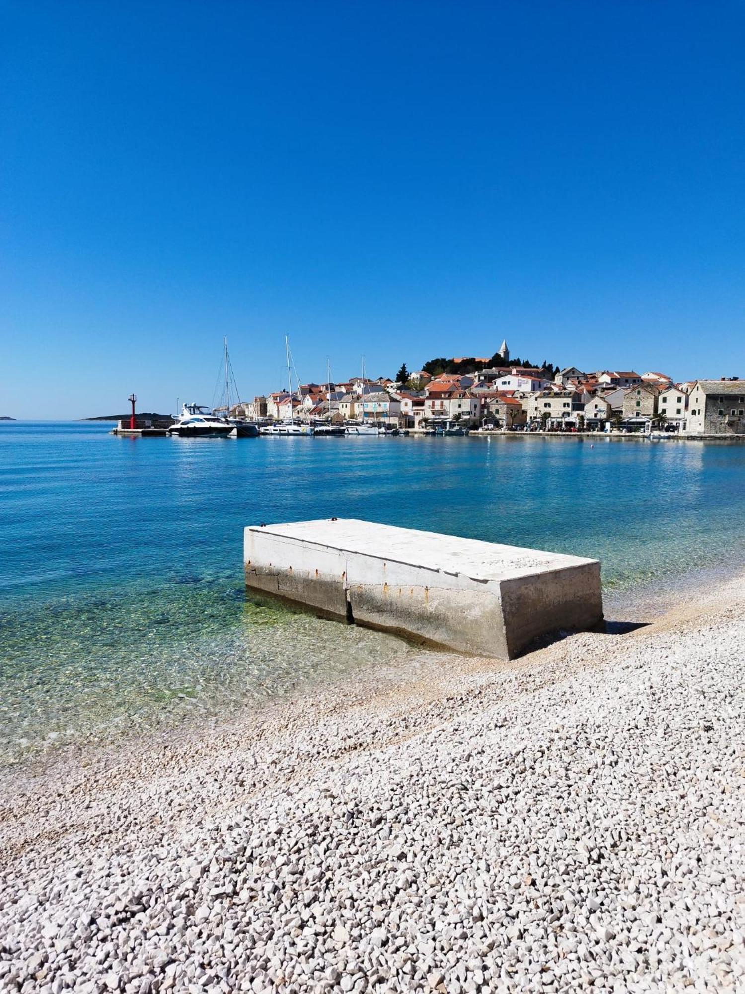 Apartmani Ljubo Primošten Esterno foto